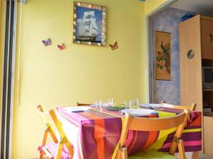 Appartement Cap d'Agde, 2 pièces, 4 personnes - FR-1-249-68