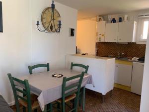 Appartement Appartement Cap d'Agde, 2 pièces, 4 personnes - FR-1-607-32 BAT 10 3 AVENUE DES GALERES 34300 Le Cap d\'Agde Languedoc-Roussillon