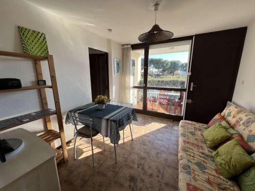 Appartement Cap d'Agde, 2 pièces, 4 personnes - FR-1-702-12