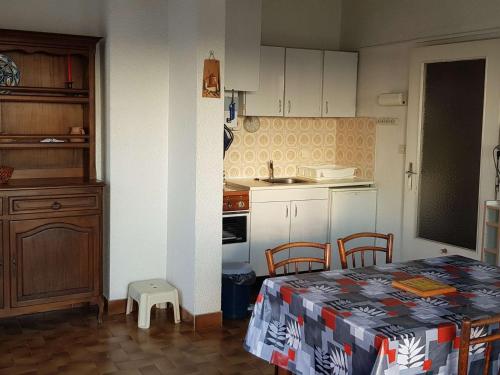 Appartement Cap d'Agde, 2 pièces, 4 personnes - FR-1-702-37