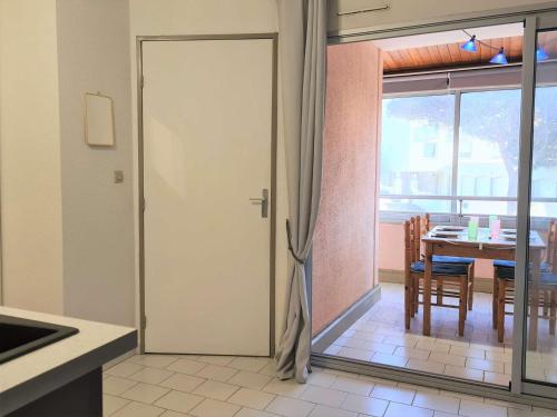 Appartement Cap d'Agde, 2 pièces, 5 personnes - FR-1-249-386