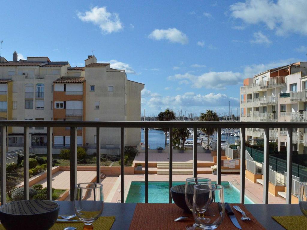 Appartement Cap d'Agde, 2 pièces, 6 personnes - FR-1-249-127 RÃ©sidence Port Dauphin 2 - Appartement  D NÂ° 10 3Eme Etage - Avenue Des Sergents 19, 34300 Le Cap d\'Agde