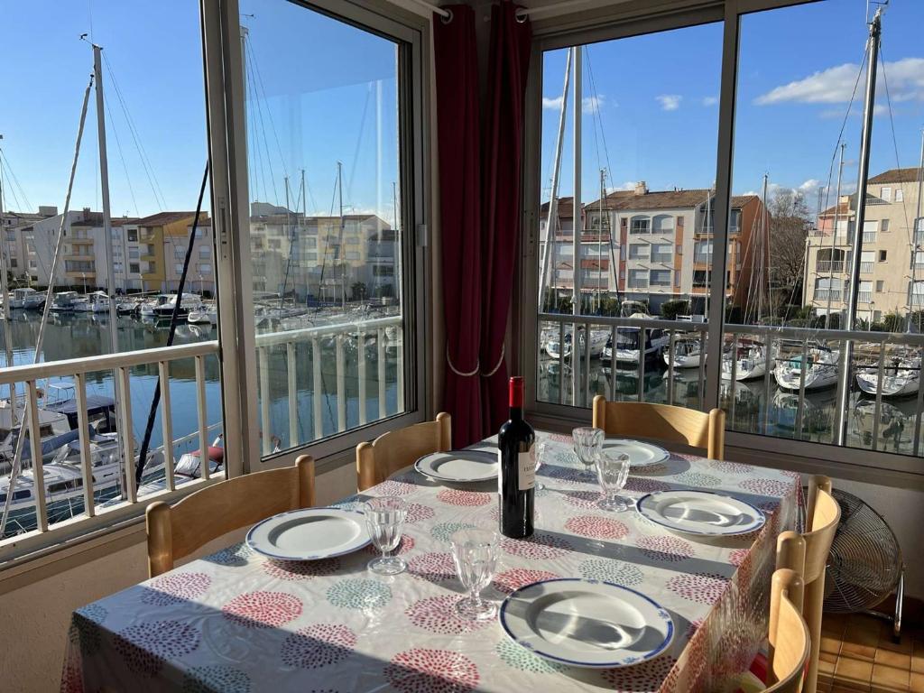 Appartement Appartement Cap d'Agde, 2 pièces, 6 personnes - FR-1-702-15 3 AVENUE DE LA JETEE BAT A - APPT 15 - 1ER 34300 Le Cap d\'Agde