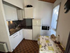 Appartement Appartement Cap d'Agde, 2 pièces, 6 personnes - FR-1-702-16 6 AVENUE DES LAVANDIERES PAVILLON 181 - RDJ 34300 Le Cap d\'Agde Languedoc-Roussillon