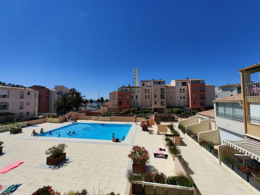 Appartement Appartement Cap d'Agde, 3 pièces, 4 personnes - FR-1-607-147 59 avenue des sergents Entrée 25 app 219 34300 Le Cap d\'Agde