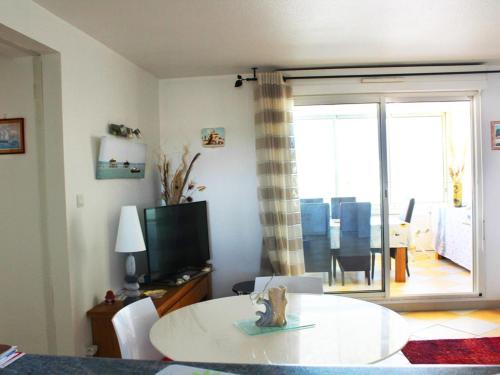 Appartement Cap d'Agde, 4 pièces, 8 personnes - FR-1-607-29