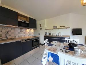 Appartement Appartement Carnac, 2 pièces, 2 personnes - FR-1-477-214 2 Allée Océania Bâtiment B, RDC, porte 26 56340 Carnac Bretagne