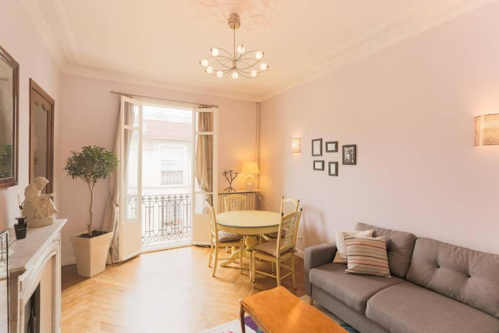 Appartement carre d'or 79 Rue de France, 06000 Nice