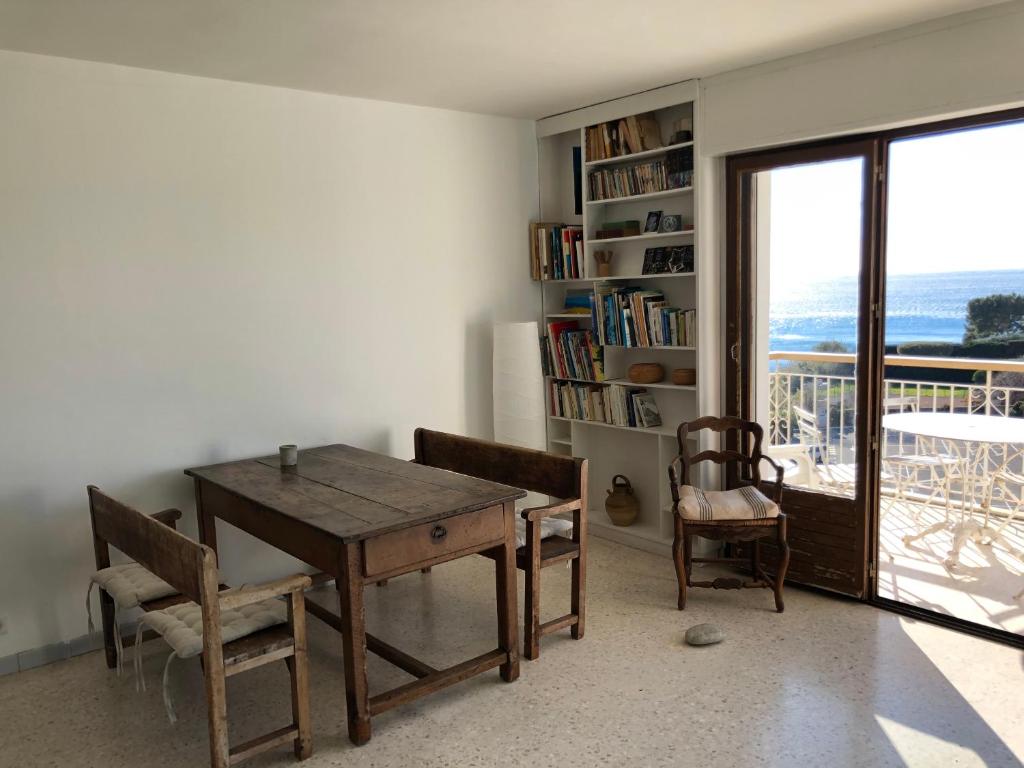 Appartement Cassis Plage Residence Miramar C3 - 25 Avenue du Revestel, 13260 Cassis