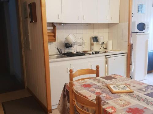 Appartement Cauterets, 2 pièces, 4 personnes - FR-1-234-299