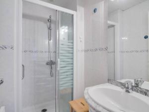 Appartement Cauterets, 2 pièces, 4 personnes - FR-1-401-110