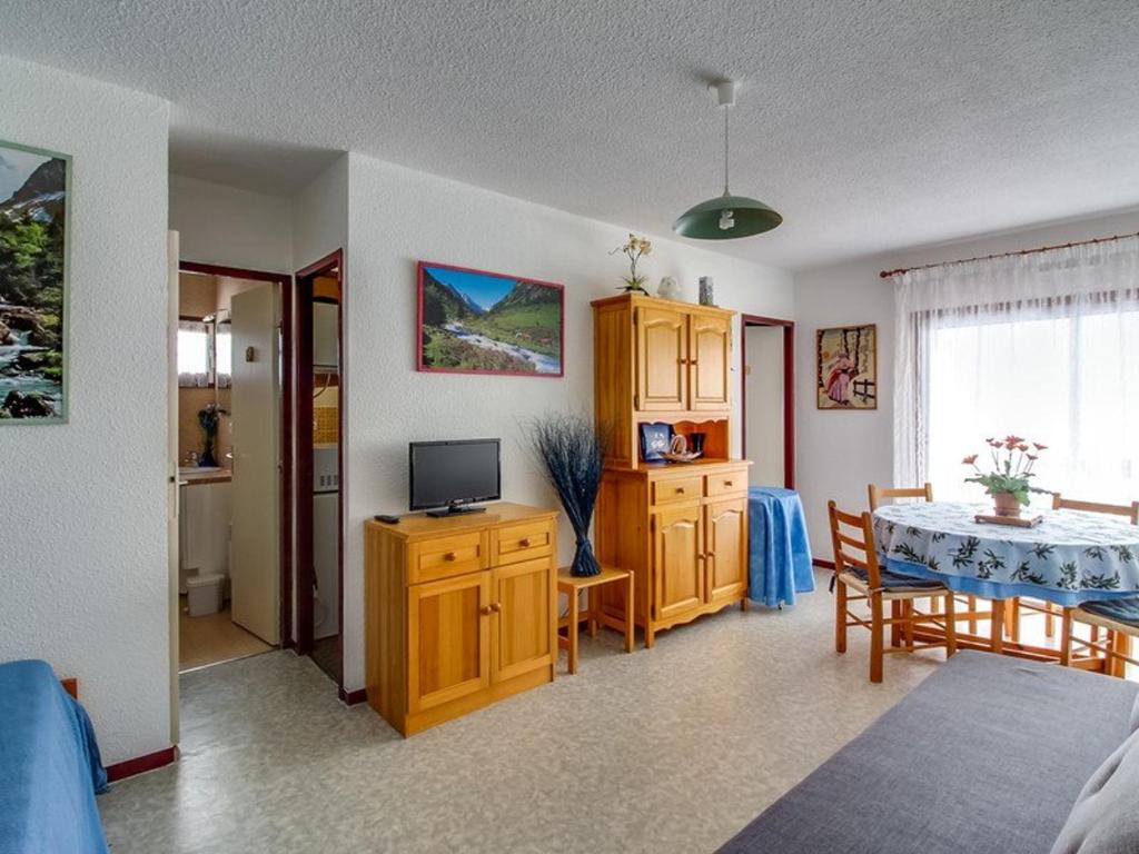 Appartement Cauterets, 2 pièces, 4 personnes - FR-1-401-28 Av. Du Mamelon Vert -  -, 65110 Cauterets