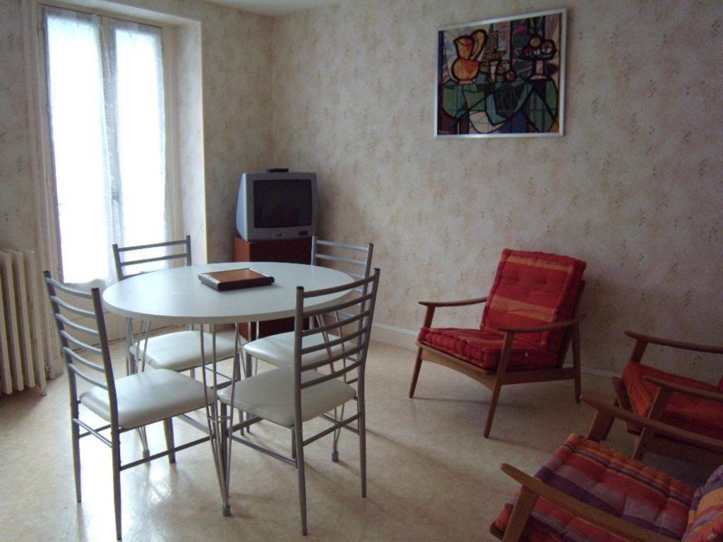 Appartement Cauterets, 3 pièces, 4 personnes - FR-1-234-132 4, Rue MarÃ©chal Joffre -  -, 65110 Cauterets