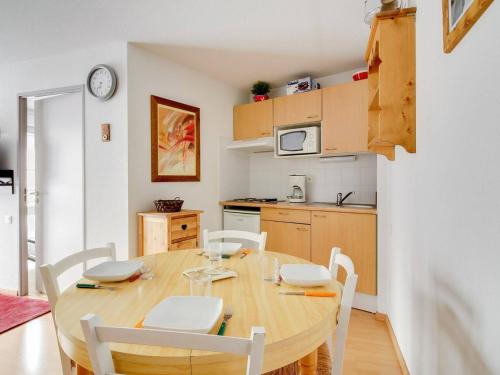 Appartement Cauterets, 3 pièces, 5 personnes - FR-1-401-129