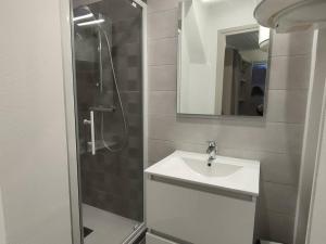 Appartement Cauterets, 3 pièces, 6 personnes - FR-1-234-124