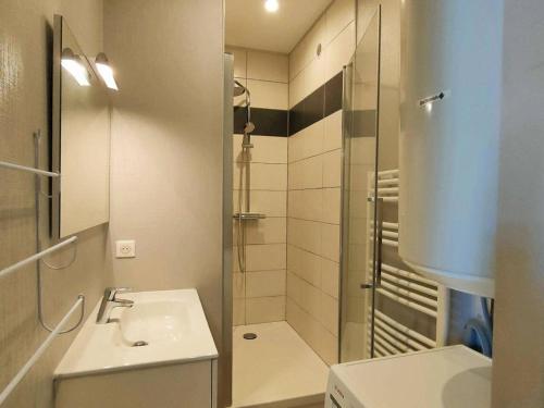 Appartement Cauterets, 3 pièces, 6 personnes - FR-1-234-172