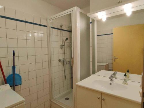 Appartement Cauterets, 3 pièces, 6 personnes - FR-1-234-250