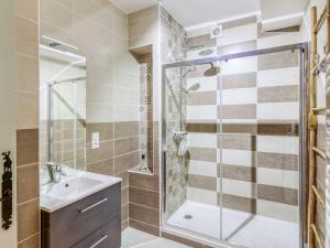 Appartement Cauterets, 3 pièces, 6 personnes - FR-1-401-212