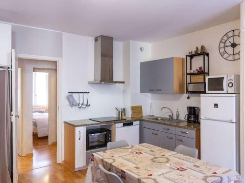 Appartement Cauterets, 3 pièces, 6 personnes - FR-1-401-249