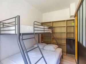 Appartement Cauterets, 3 pièces, 8 personnes - FR-1-401-250