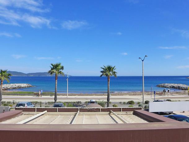 Appartement appartement Cavalaire face à la mer appartement 118 646 Avenue Frédéric Mistral 83240 Cavalaire-sur-Mer