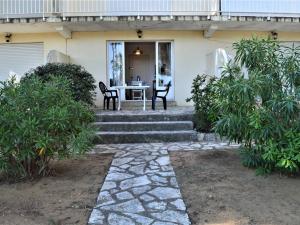 Appartement Cavalaire-sur-Mer, 1 pièce, 2 personnes - FR-1-226B-128