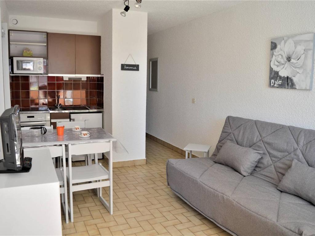 Appartement Appartement Cavalaire-sur-Mer, 1 pièce, 4 personnes - FR-1-226B-329 Appartement NÂ° 33  1Er Etage - Avenue Gambetta - 83240 Cavalaire-sur-Mer