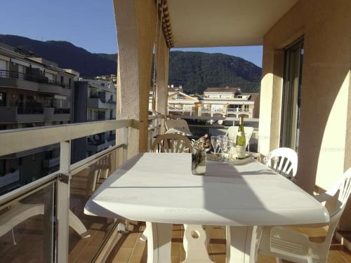 Appartement Cavalaire-sur-Mer, 2 pièces, 4 personnes - FR-1-100-123