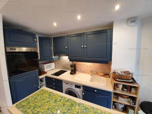 Appartement Cavalaire-sur-Mer, 2 pièces, 4 personnes - FR-1-100-277