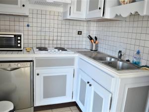 Appartement Appartement Cavalaire-sur-Mer, 2 pièces, 4 personnes - FR-1-226B-36 157 avenue Général de Gaulle PORTO DI MAR II - LE LEVANT 83240 Cavalaire-sur-Mer Provence-Alpes-Côte d\'Azur