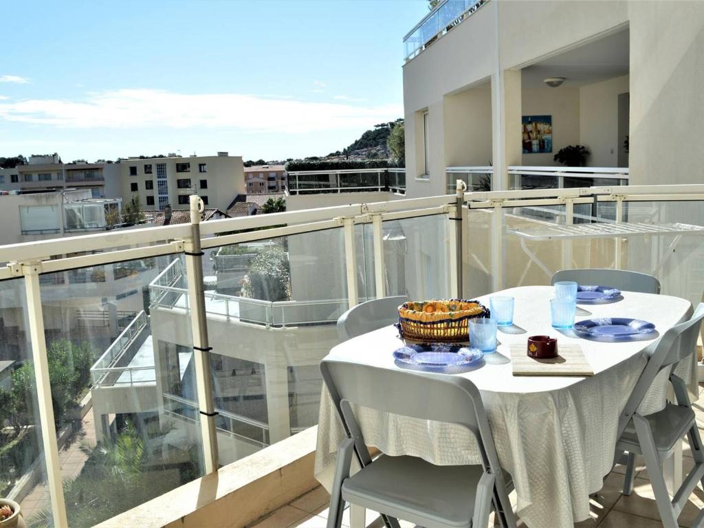 Appartement Appartement Cavalaire-sur-Mer, 2 pièces, 5 personnes - FR-1-226B-101 ENTREE 3 - APPARTEMENT 425 69 RUE ALPHONSE DAUDET 83240 Cavalaire-sur-Mer