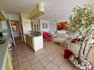Appartement Cavalaire-sur-Mer, 3 pièces, 4 personnes - FR-1-100-272