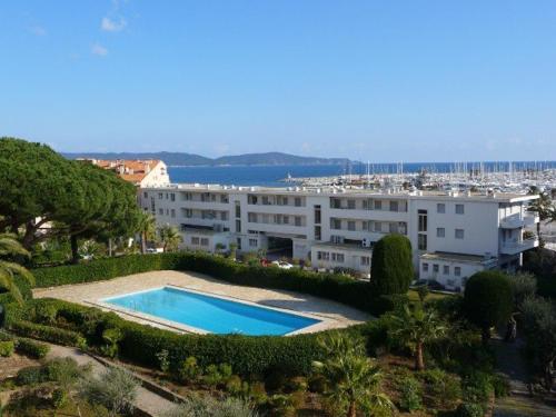 Appartement Cavalaire-sur-Mer, 3 pièces, 6 personnes - FR-1-226B-112