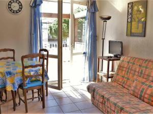 Appartement Appartement Cavalière, 3 pièces, 6 personnes - FR-1-251-153 Batiment Les Dauphins - Appartement NÂ° 96 - Allee De La Mer - 83980 Le Lavandou Provence-Alpes-Côte d\'Azur