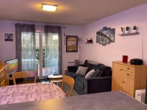 APPARTEMENT CENTRAL LUCHON T3 IDEAL CURISTES