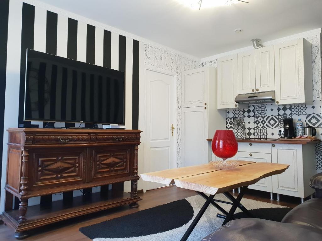 Appartement Centre Bordeaux avec Garage sur demande 11 Rue Garat, 33000 Bordeaux