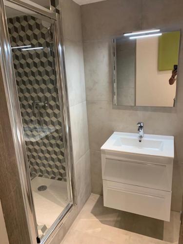 Appartement Centre Cannes - Rue Montaigne