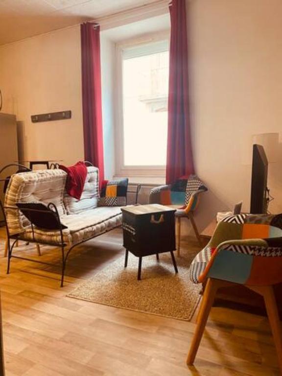 Appartement Appartement Centre ville 7 Rue des Cordeliers 12100 Millau