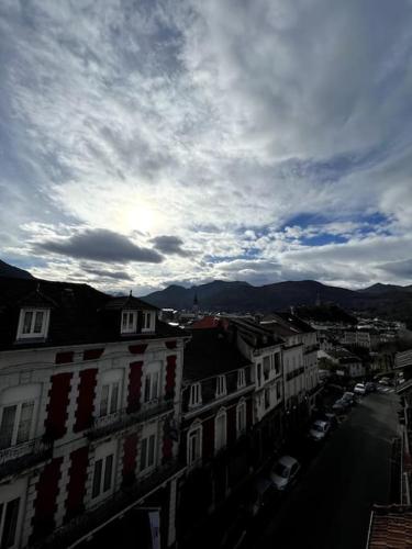 Appartement centre-ville * Balcon * Vue montagne