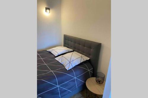 Appartement chaleureux au cœur d un village classé