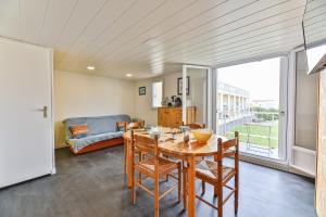 Appartement Appartement chaleureux avec vue sur la Corniche Avenue  de la Corniche, 125 85270 Les Bussolleries Pays de la Loire