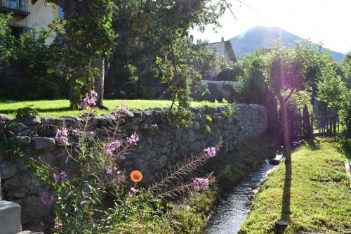 Appartement chaleureux pour 6 avec jardin et canal