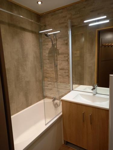 Appartement chaleureux Vue sur la Montagne