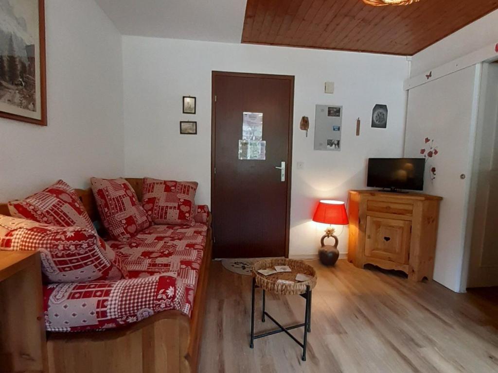 Appartement Appartement Chamonix-Mont-Blanc, 2 pièces, 4 personnes - FR-1-517-64 267 Chemin de Champraz Chalet Charpoua 74400 Chamonix-Mont-Blanc