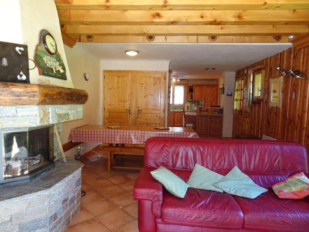 Appartement Champagny-en-Vanoise, 6 pièces, 12 personnes - FR-1-464-19 RÃ©sidence Soldanelles - Rue Des Perrieres -, 73350 Champagny-en-Vanoise