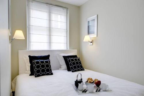 Appartement Champs-Elysées Montaigne - HALA PARIS