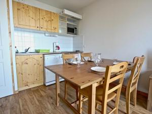 Appartement Chamrousse, 1 pièce, 6 personnes - FR-1-549-20