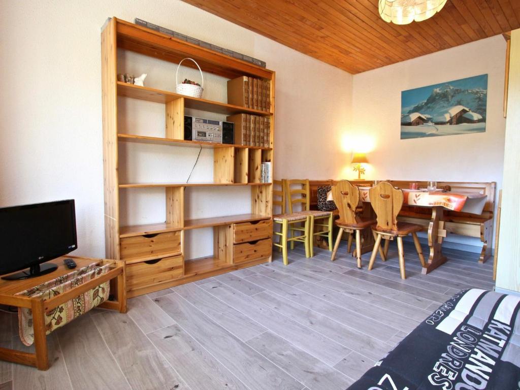 Appartement Appartement Chamrousse, 2 pièces, 4 personnes - FR-1-340-14 390 Route De La Croisette -  - Roche Beranger 38410 Chamrousse