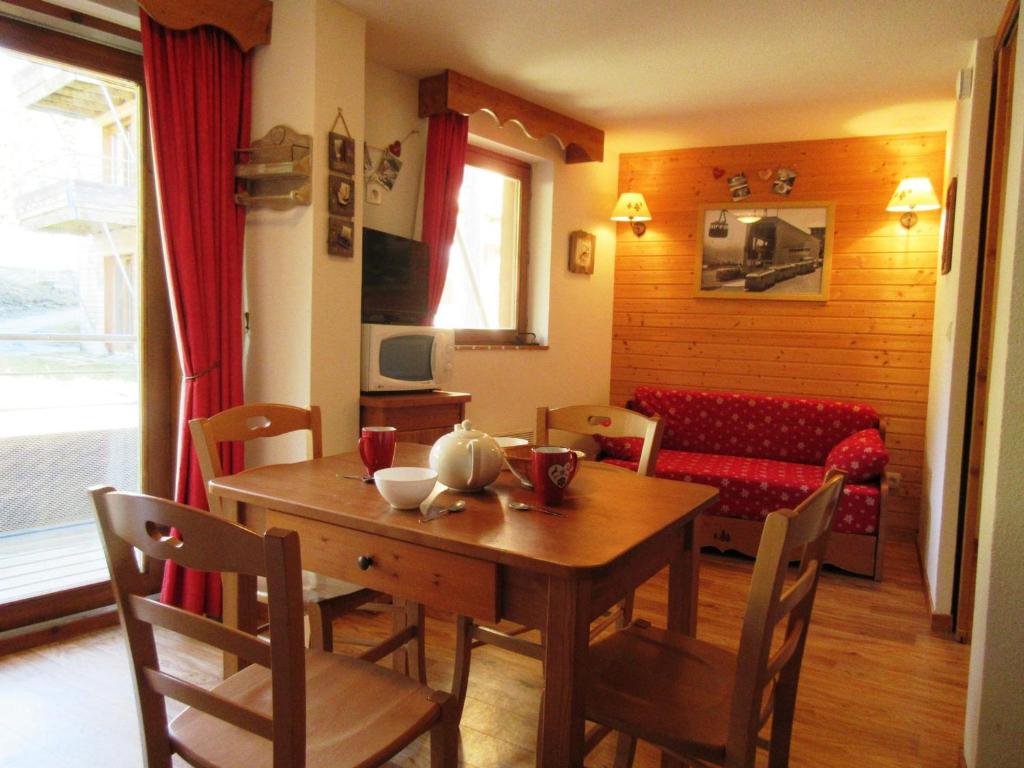 Appartement Appartement Chamrousse, 2 pièces, 4 personnes - FR-1-549-104 940 Route de Bachat Bouloud 38410 Chamrousse