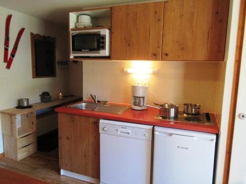 Appartement Chamrousse, 2 pièces, 4 personnes - FR-1-549-104